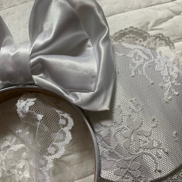 💍Bride & groom Disney Ears Set - Picture 3 of 7
